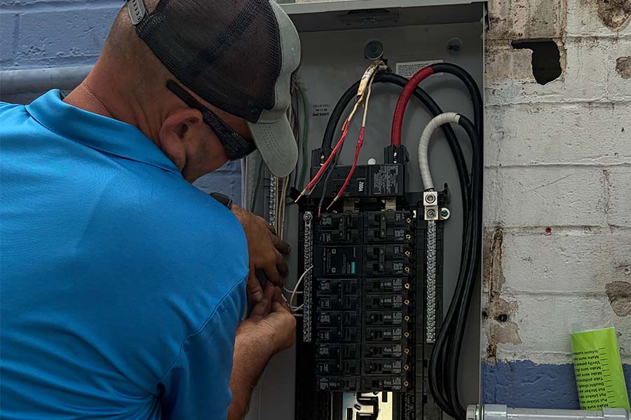 Expert Electrician in Altamonte Springs